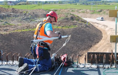 travaile ne hauteur 2